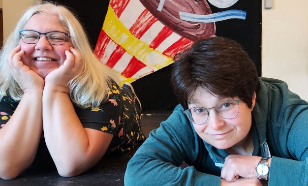 Frau Warda und Frau Troff